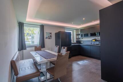 Kernsanierte 4-Zi.-Wohnung mit TG-Stellplatz - Coburg