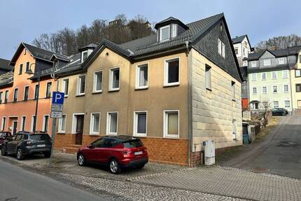 4 Raum Wohnung - 395,00&nbsp;EUR Kaltmiete, ca.&nbsp; 82,00&nbsp;m&sup2;&nbsp;Wohnfl&auml;che in Gräfenthal (PLZ: 98743)