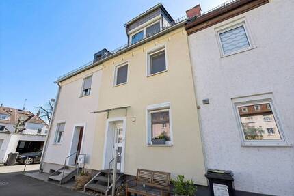 Gepflegtes modernisiertes Reihenhaus in Südausrichtung schöner Garten ruhige Lage Mainz Kostheim - Wiesbaden Mainz-Kostheim