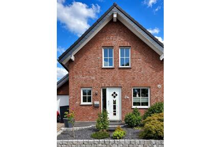 Gepflegte Doppelhaushälfte mit Garten in Übach - Übach-Palenberg