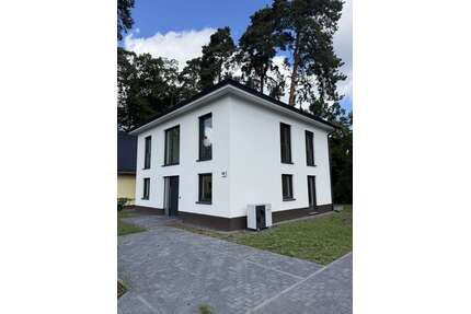 Haus zum Kaufen in Blankenfelde-Mahlow 850.000,00 € 153 m²