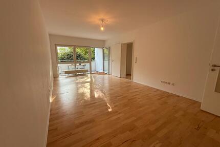 Modernisierte 3-Zi-Wohnung mit West-Balkon, EBK & Stellplatz - Leimen