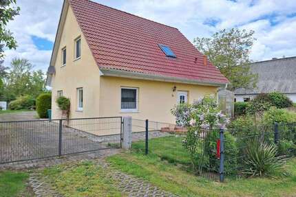 Haus zum Kaufen in Gützkow 198.000,00 € 107 m²