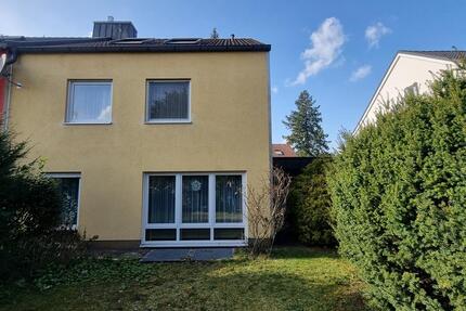 6-Zimmer Doppelhaushälfte mit Garten und Garage in Vaterstetten