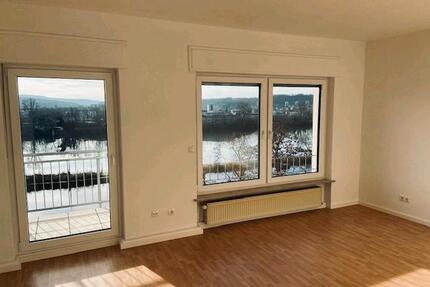 3 Zi-Wohnung mit Balkon und toller Aussicht - Koblenz Bubenheim