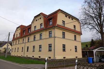 Wohnung zum Mieten in Werdau 288,00 € 47.22 m²