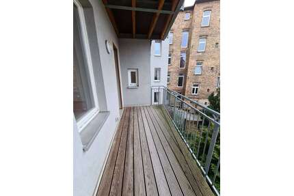 Wohnung zum Mieten in Halle 420,00 € 64 m²