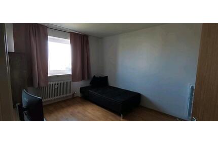 ein möbliertes Einzelzimmer in einer 2-Zimmer- Wohnung (WG) - Germering