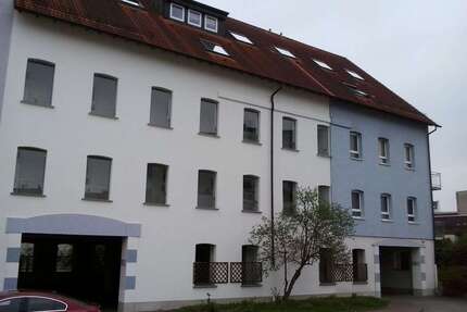 Wohnung zum Mieten in Werdau 300,00 € 47.79 m²