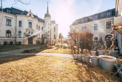 Wohnung zum Mieten in Zwickau 990,00 € 167 m²