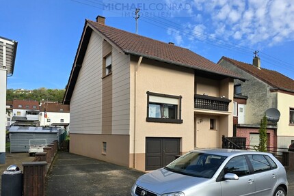 Gepflegtes Einfamilienhaus im Zentrum von Schmelz zum Kauf - Schmelz / Außen
