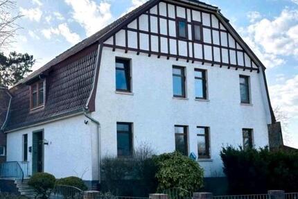 Wohnung mit Stall zu vermieten - 1.500,00&nbsp;EUR Kaltmiete, ca.&nbsp; 106,00&nbsp;m&sup2; in Petershagen (PLZ: 32469)