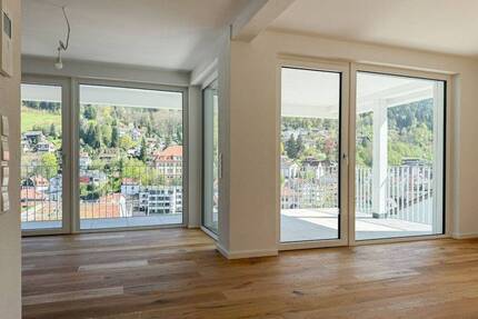 Traumhafte Aussicht trifft auf moderne Architektur - Bad Wildbad