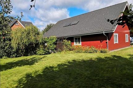 Einfamilienhaus mit großem Garten, Sauna & Anbaumöglichkeit - Mildstedt