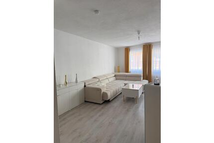 Helle, kernsanierte 3-Zimmer-Wohnung - Leonberg