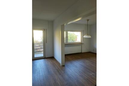 helle, frisch renovierte 3-Zimmer Wohnung zu vermieten,Lindenfels