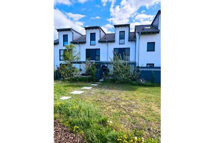 DHH Wörrstadt - 695.000,00&nbsp;EUR Kaufpreis, ca.&nbsp; 135,00&nbsp;m&sup2; in Wörrstadt (PLZ: 55286)