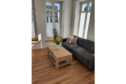 Schöne 2 Zimmer-Wohnung mit separaten Eingang - Verl