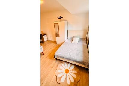 Premium 1 WG Zimmer Voll möbliert| in Wiesbaden