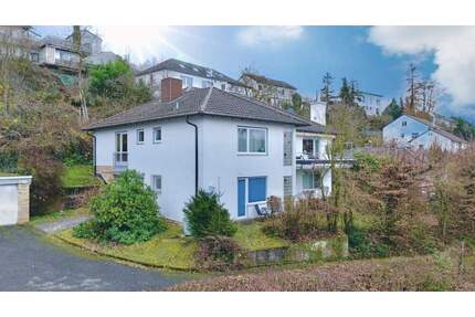 Repräsentatives, modernisiertes MFH mit zusätzlicher Bebauungsoption in bester Lage von Melsungen-Stadt