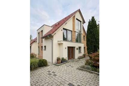 Haus zum Kaufen in Berlin 950.000,00 € 225 m²