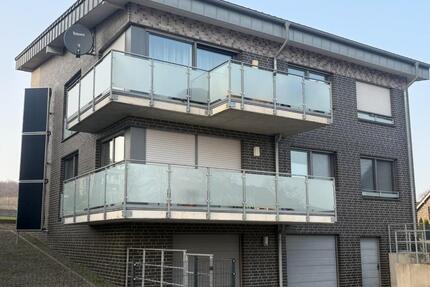 TOP Kapitalanlage: ZFH mit TG, Passivhaus, gepflegt von privat - Kleve