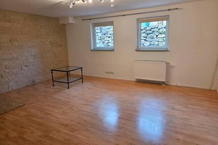 Schöne Einliegerwohnung in ruhiger Lage zu vermieten - Raubling