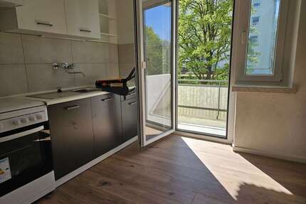 Wohnung zum Kaufen in Augsburg 169.000,00 € 50.7 m²