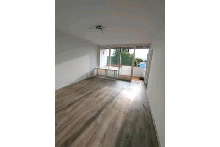 1 Zimmer Wohnung in Tuttlingen - 590,00&nbsp;EUR Kaltmiete, ca.&nbsp; 29,00&nbsp;m&sup2; in Villingen-Schwenningen (PLZ: 78050)