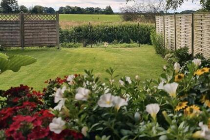 Einfamilienhaus mit eigenem Wäldchen (Ruheoase) - Schleswig