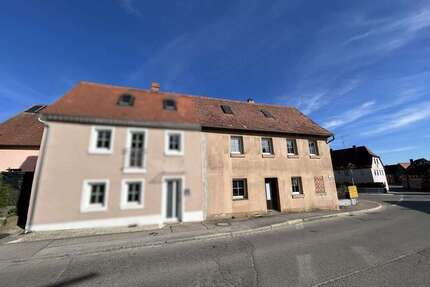 Haus zum Kaufen in Leutershausen 89.000,00 € 100 m²
