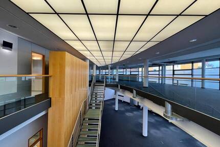 Großflächige Premium-Gewerbeeinheit in Bestlage - Zentrum Merseburgs