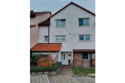 Charmantes Reihenmittelhaus - 548.000,00&nbsp;EUR Kaufpreis, ca.&nbsp; 132,00&nbsp;m&sup2; in Eberdingen (PLZ: 71735)