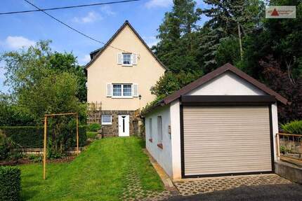 Reinsdorf bei Zwickau: Gepflegtes Einfamilienhaus mit Keller, Garage, Garten & Waldnähe - 3 Zimmer