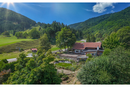 Haus zum Kaufen in Unterammergau 1.400.000,00 € 560 m²