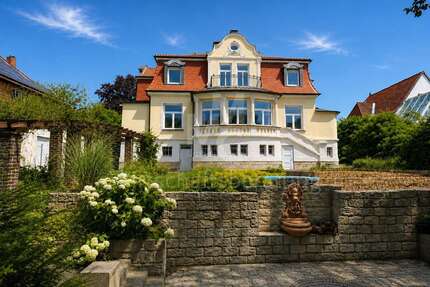 Haus zum Kaufen in Hildesheim 3.600.000,00 € 589 m²