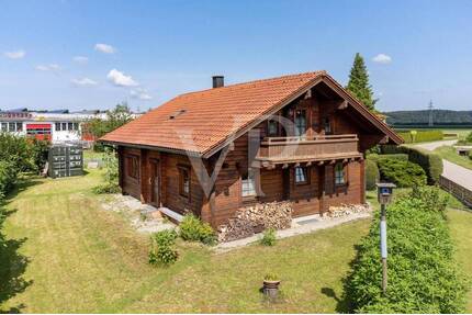 Charmantes Blockhaus - Optional mit ca. 1280 m² Grundstück - Ettringen