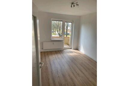 ab sofort Nachmieter Gesuch - 785,00&nbsp;EUR Kaltmiete, ca.&nbsp; 65,00&nbsp;m&sup2; in Rendsburg (PLZ: 24768)