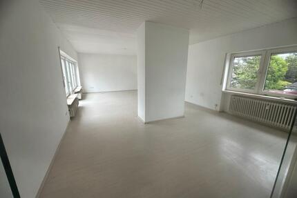 4 Zimmer Küche Bad Balkon G-WC Abstellkammer - Ransbach-Baumbach