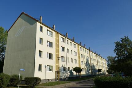 Familienfreundliches Wohnen mit Balkon im Siedlungsviertel in der Taborer Straße 16 Naumburg (Saale)