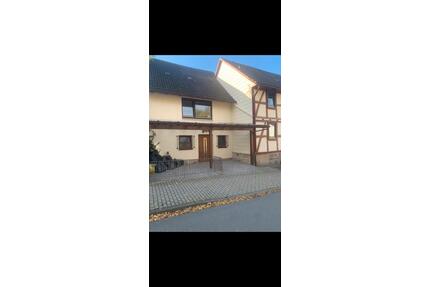 Haus zur mieten in elbenberg - 950,00&nbsp;EUR Kaltmiete, ca.&nbsp; 110,00&nbsp;m&sup2; in Naumburg (PLZ: 34311)