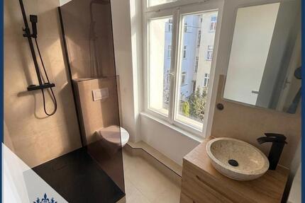 Exklusive 2-Zimmer-Wohnung, ca. 37 m², hochwertige Ausstattung & Möblierung mit Walk-In-Dusche & EBK - Magdeburg