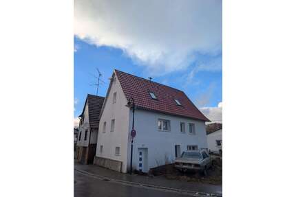 Haus zum Kaufen in Münsingen-Trailfingen 129.900,00 € 100 m²