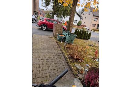 Charmantes und großzügiges Reinfamilienhaus mit 7 Zimmern - Solingen