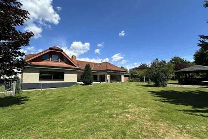 Haus zum Kaufen in Fuldabrück 675.000,00 € 300 m²