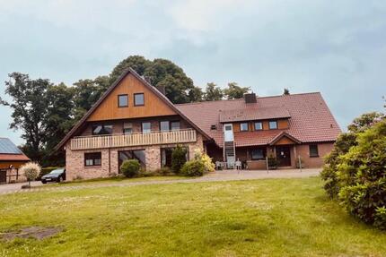 Luxoriöse Doppelhaushälfte am Badesee - Twist