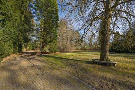 Grundstück zu verkaufen in Hamburg Sasel 1.190.000,00 € 2300 m² - Hamburg / Sasel