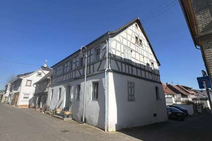 Haus zum Kaufen in Sprendlingen 219.000,00 € 165 m²