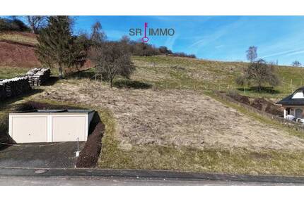 Grundstück mit schöner Aussicht und Waldrandlage - Lasel