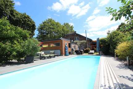 Haus zum Mieten in Nettetal 2.500,00 € 210 m²